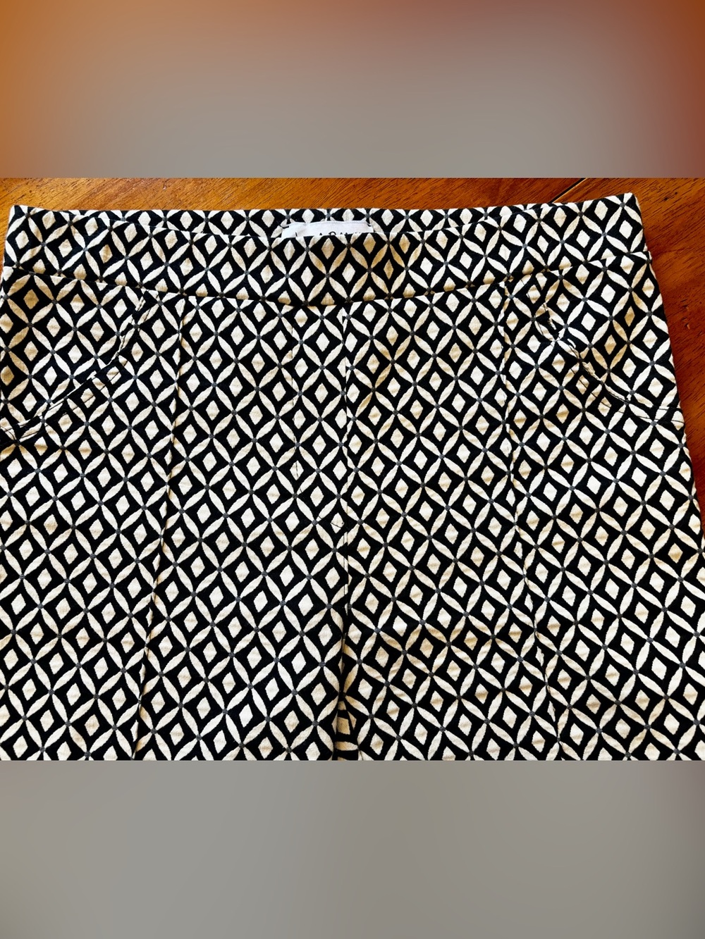 Black & White Geometric Skinny Pants - Picture 7 of 11